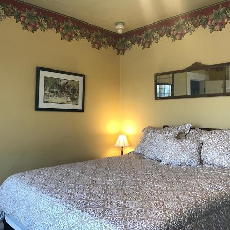 The Maple Inn Parrsboro 外观 照片