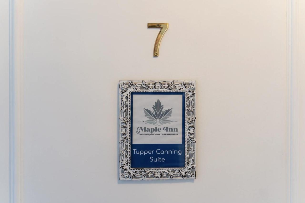 The Maple Inn Parrsboro 外观 照片