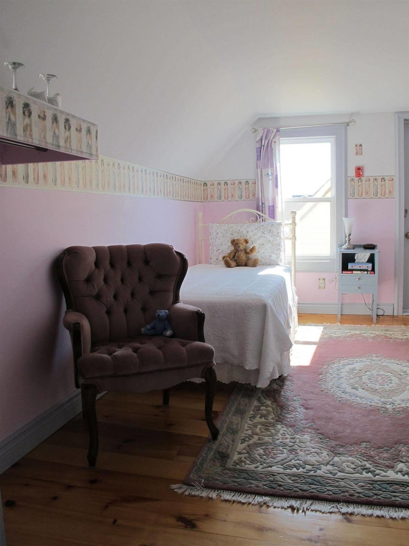 The Maple Inn Parrsboro 外观 照片